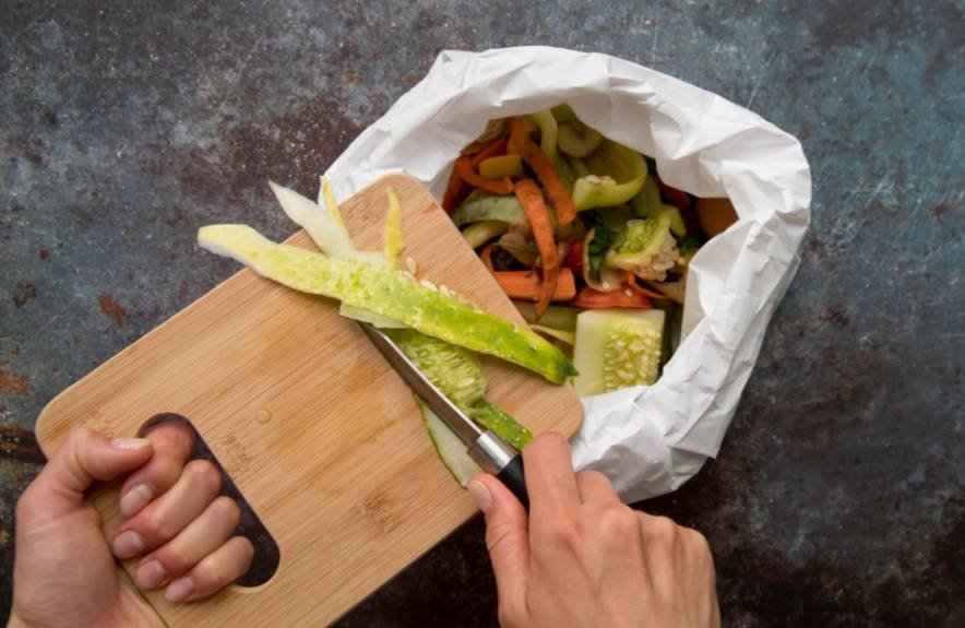 Should I Track What Food My Household Throws Away?